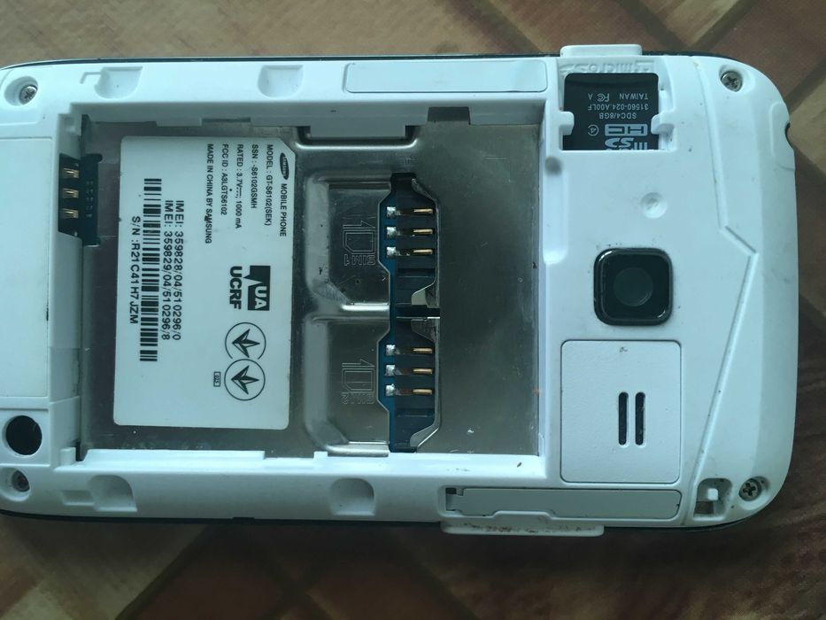 Продам телефон Samsung gtS61-02 на две сим, бу, в отл рабочем сост.