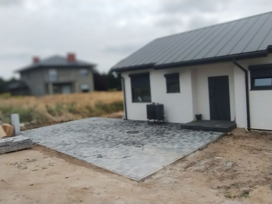 Układanie kostki brukowej