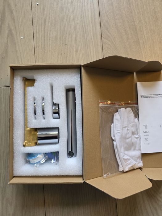 Bateria umywalkowa podtynkowa Excellent PI nowa