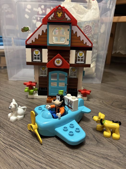 Конструктор LEGO DUPLO Літній будиночок Міккі 57 деталей (10889)