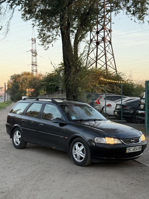 Opel Vectra b 1.8 бенз