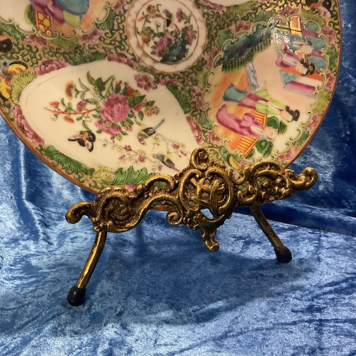 Prato Chinese família rosa com 24,5 cm  mais anúncios abaixo