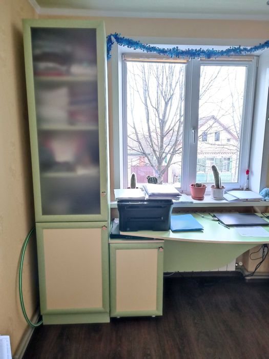 Продам мебель в детскую