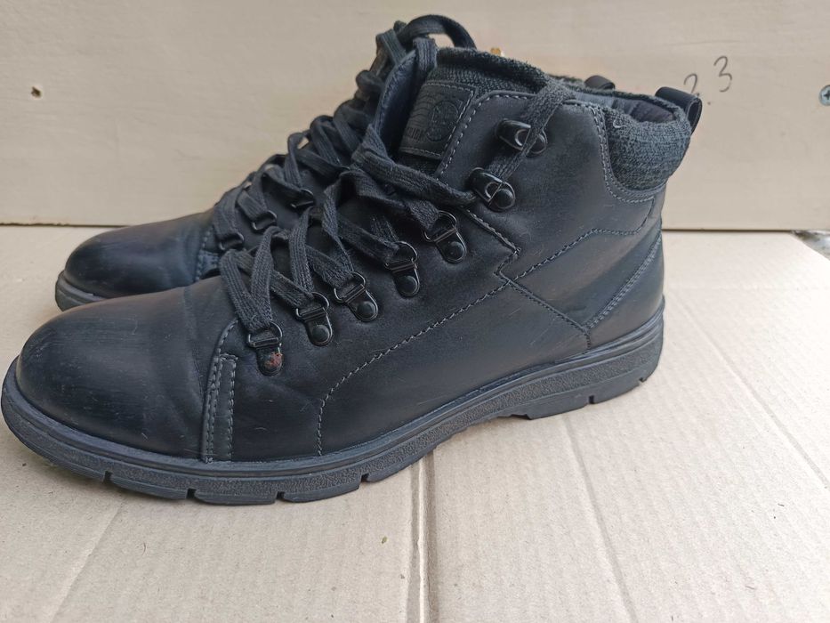 Чоловічі боти 43 розмір, довжина устілки 28см.