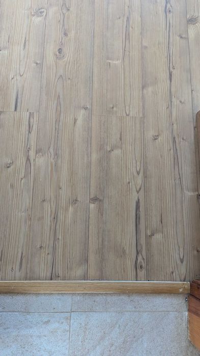 Pavimento laminado usado