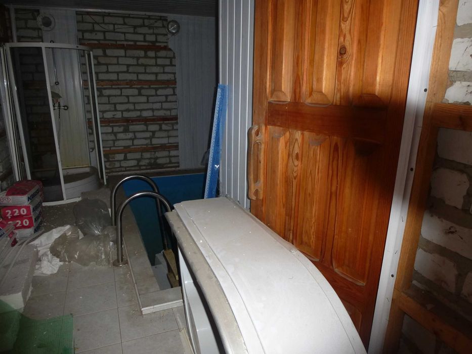 Продається 2-хповерх.будинок в м. Зміів