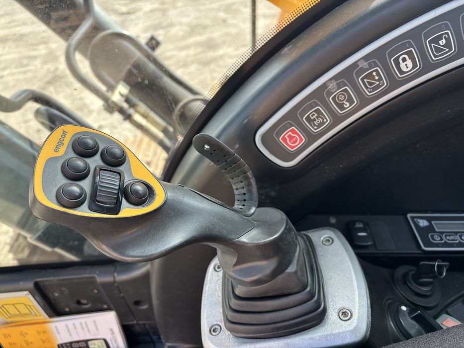 Екскаватор JCB js210 2012р.в.