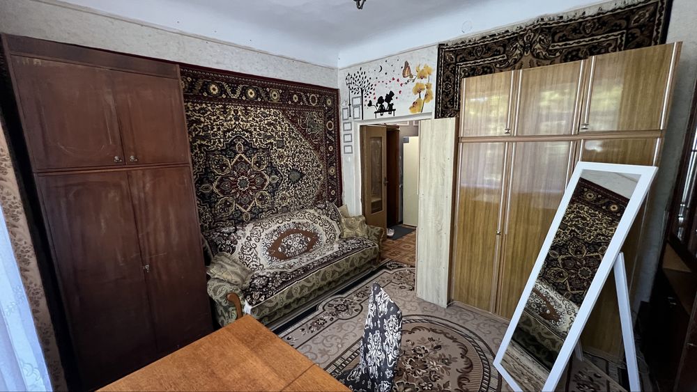 Продаж двокімнатної квартири (Героїв України)