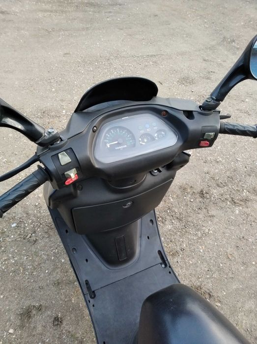 Sprzedam skuter 4t 150-Italiet Millenium
