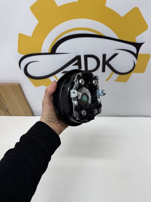 Оригінальна не стріляна подушка безпеки AirBag керма Jeep Wrangler JL