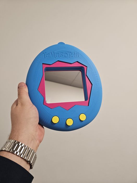 Tamagotchi Gigante Decorativo 3D com Espelho