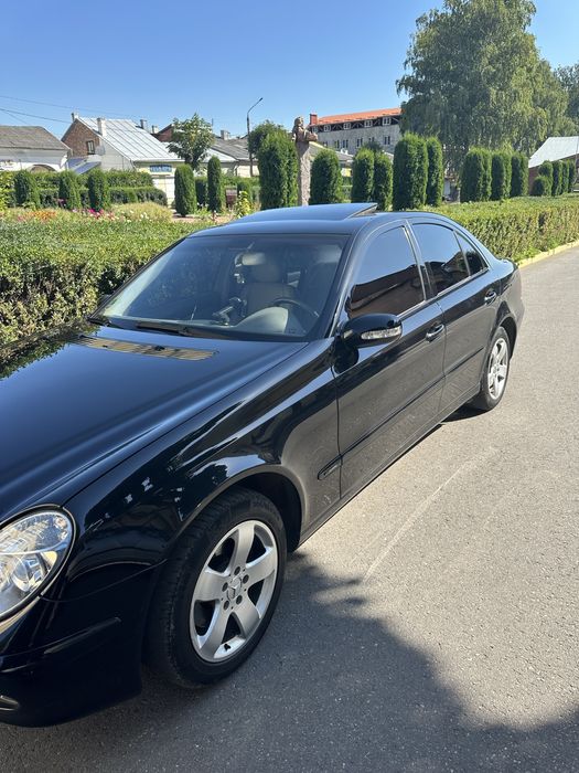 Продам Мерседес,авто в хорошому стані…