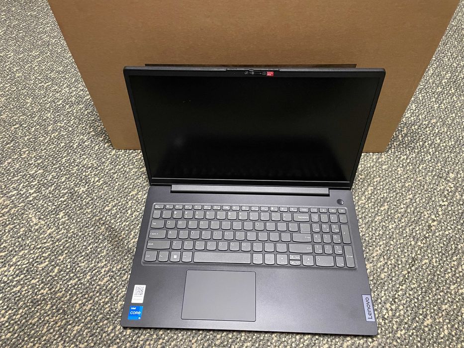 Laptop LENOVO V15 G3 i5-1235U/8/512/Win11/Gwarancja