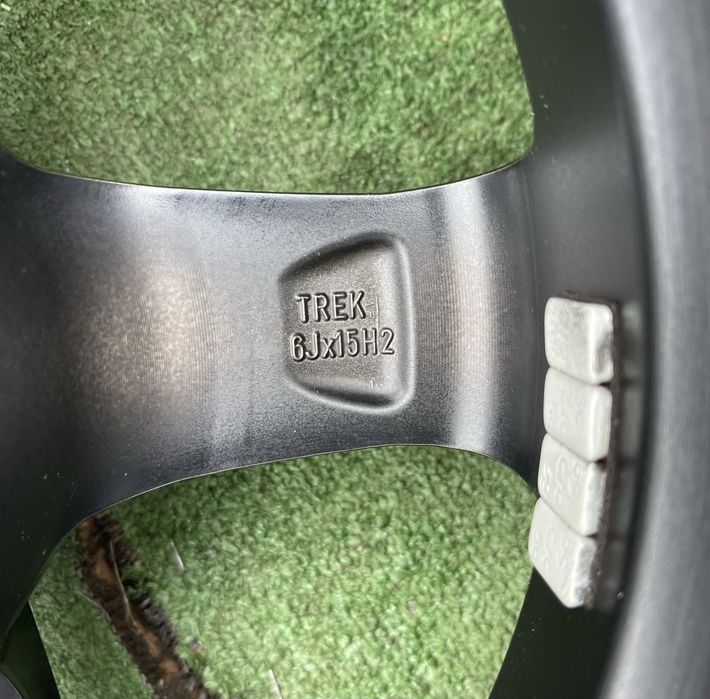 Диски R15 4x100 Dezent Рено Хюндай Фольксваген Мазда Кіа Тойота Ніссан