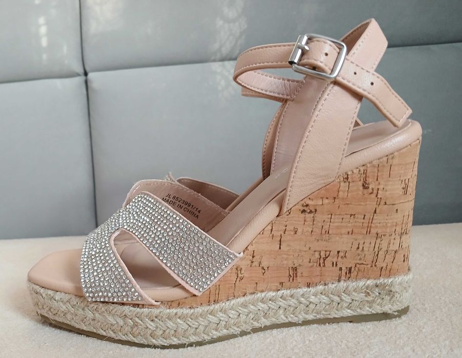 sandały 37 r stan idealny New Look