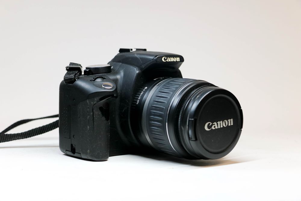 Canon EOS 350D + 18-55mm