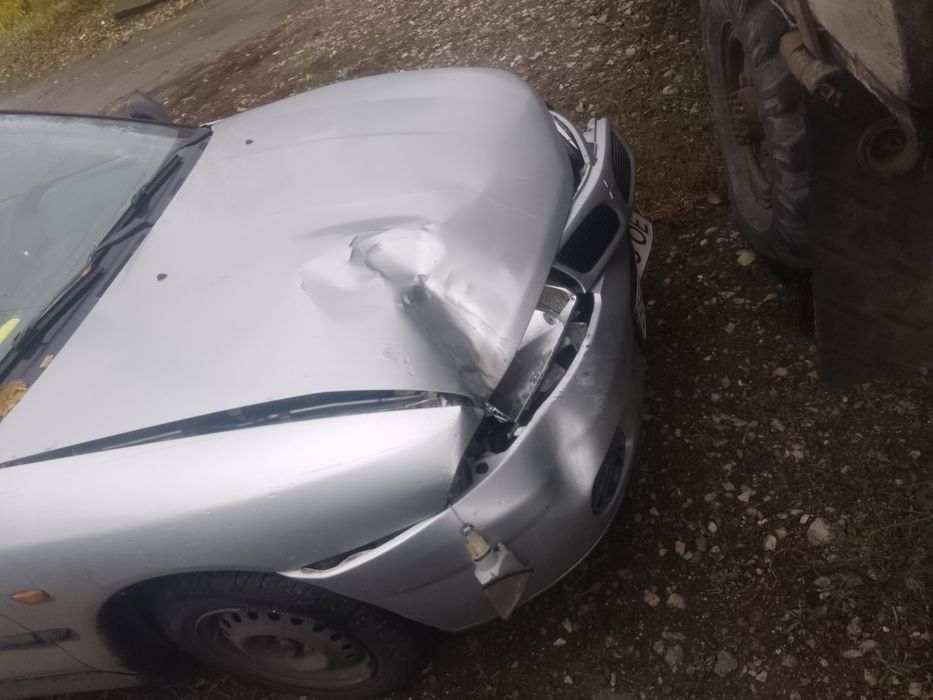 Mitsubishi Carisma на ходу газ бензин