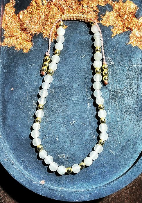 Bransoletka handmade jadeit hematyt na sznureczku Justone Jewelry