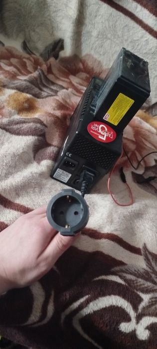 UPS ДБЖ Powercom BNT-400A.