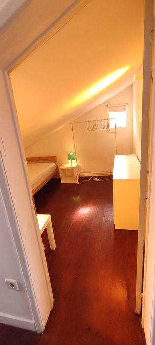 Quarto junto Metro Avenida com Recibo e Despesas incluidas