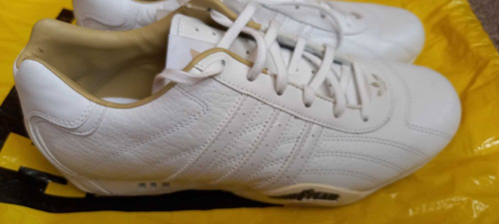 Buty Adidas GoodYear Białe r.42 NOWE!