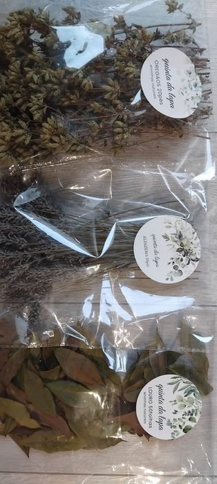 Ervas aromaticas - alfazema - louro - oregãos