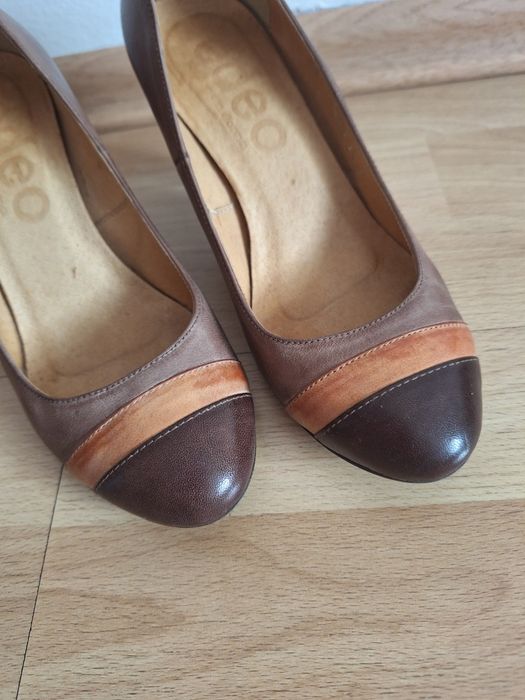 Buty na obcasie 36