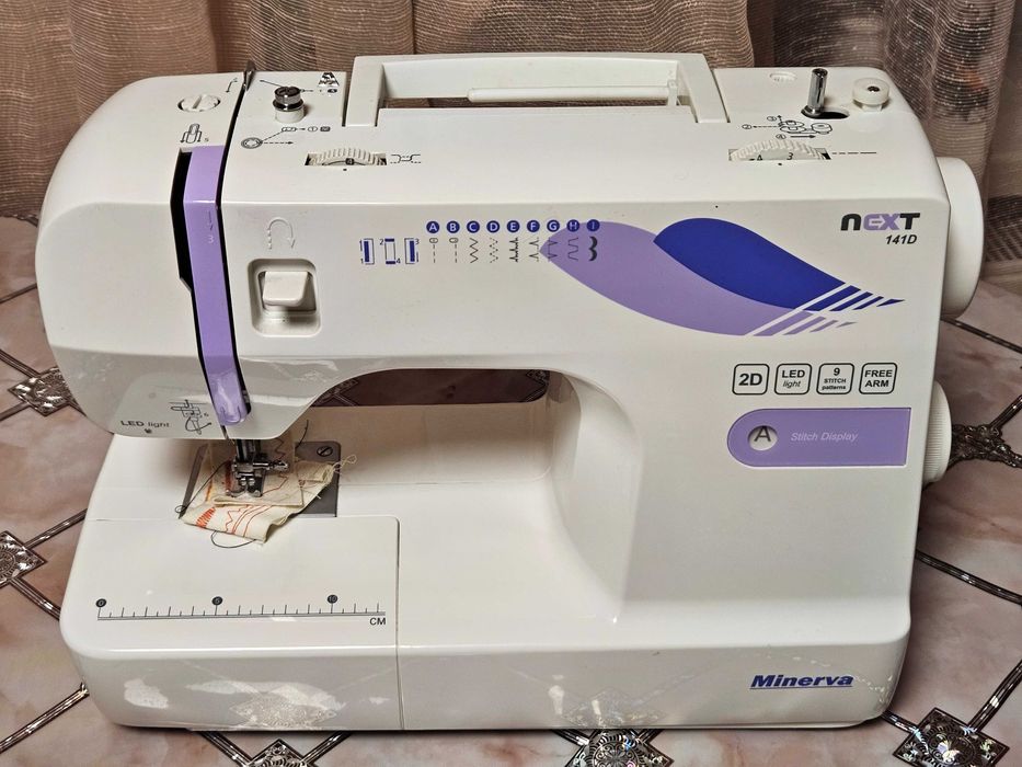 Швейна машинка Minerva Next 141D