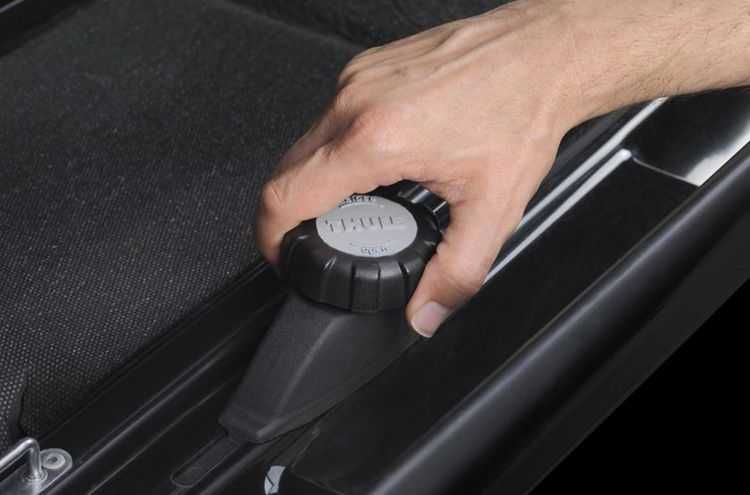 Najnowszy Box THULE Motion XT Sport Tytanowy