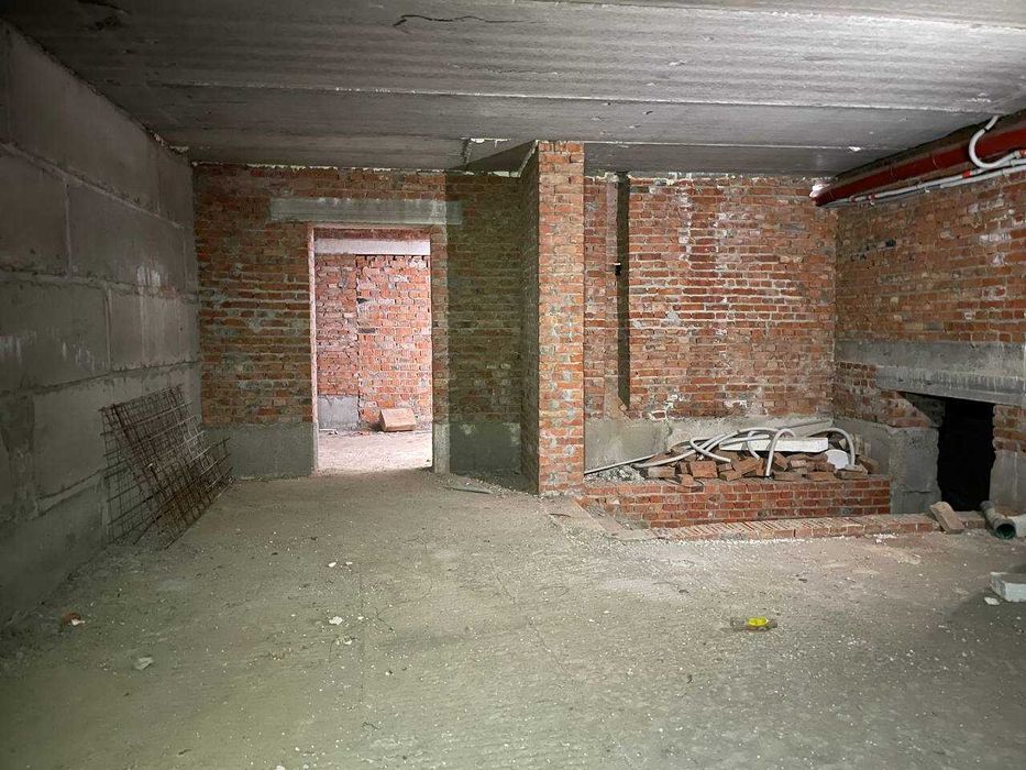 Продаж комерційного приміщення Винники 110 м.кв.