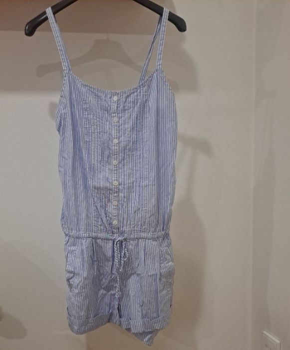 Macacão  Oysho Riscas Azuis e Brancas Tam M