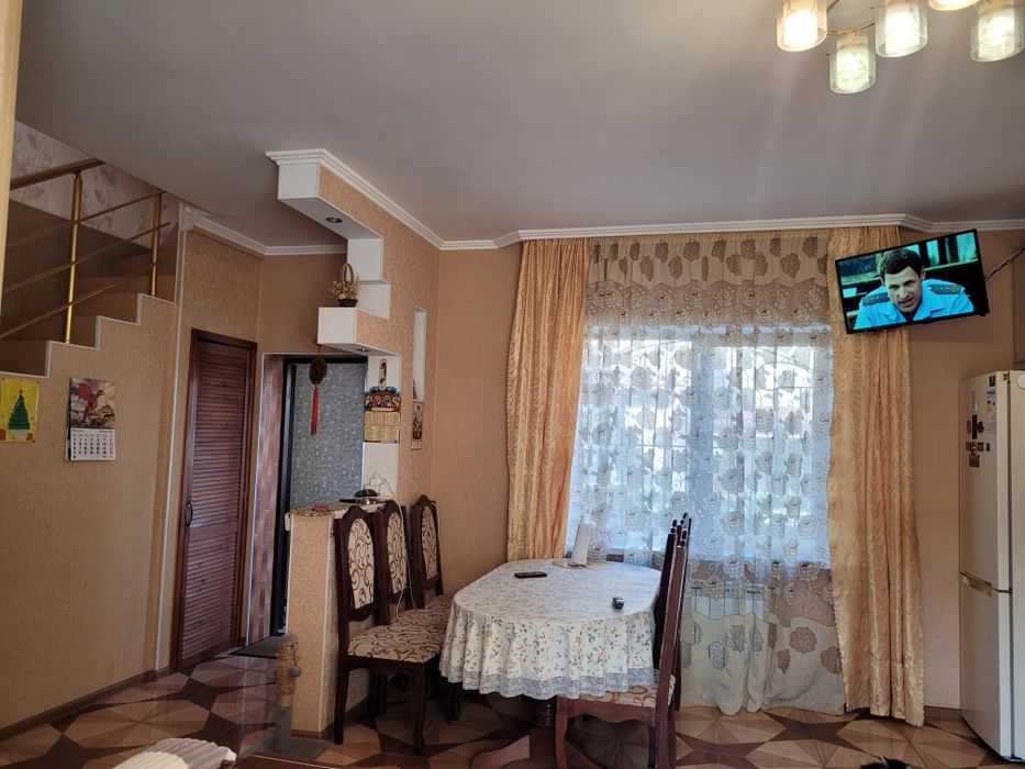 Душевный таунхаус в Лесках в районе Заболотного со всеми документами