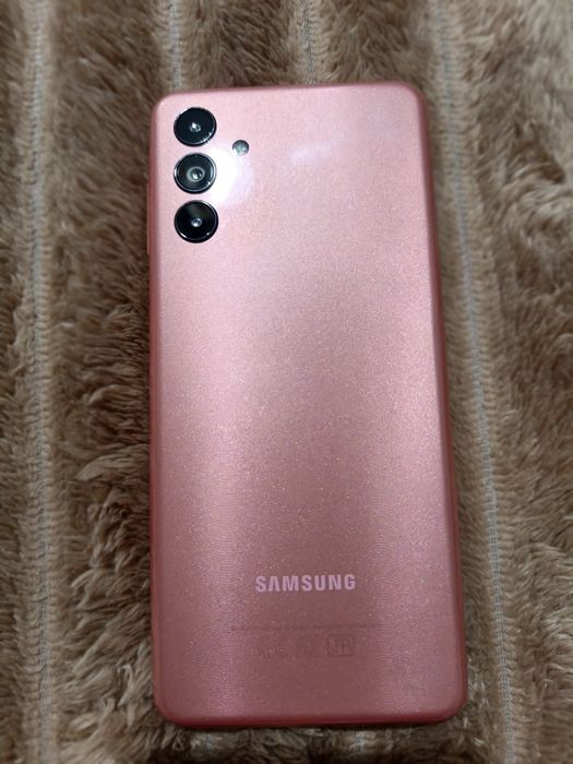Смартфон  Samsung Galaxy A04s