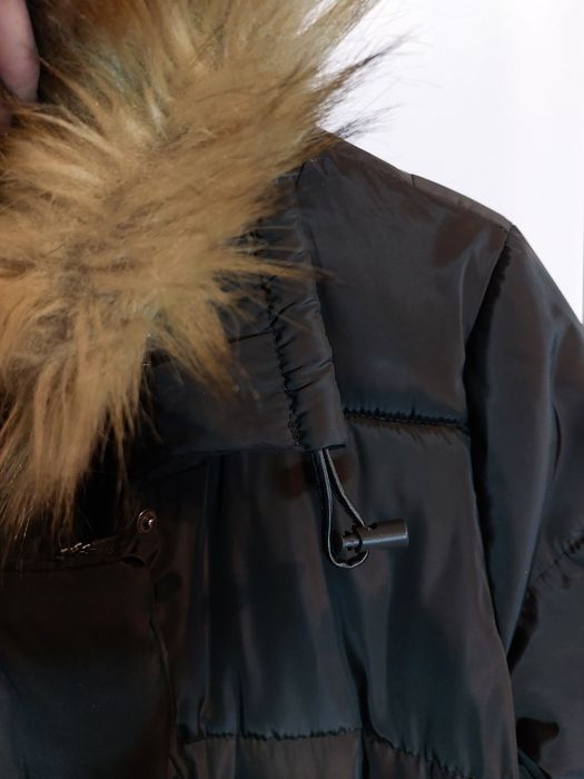 Czarna kurtka puchowa 40/L czarna kurtka zimowa 40 krótka kurtka puf