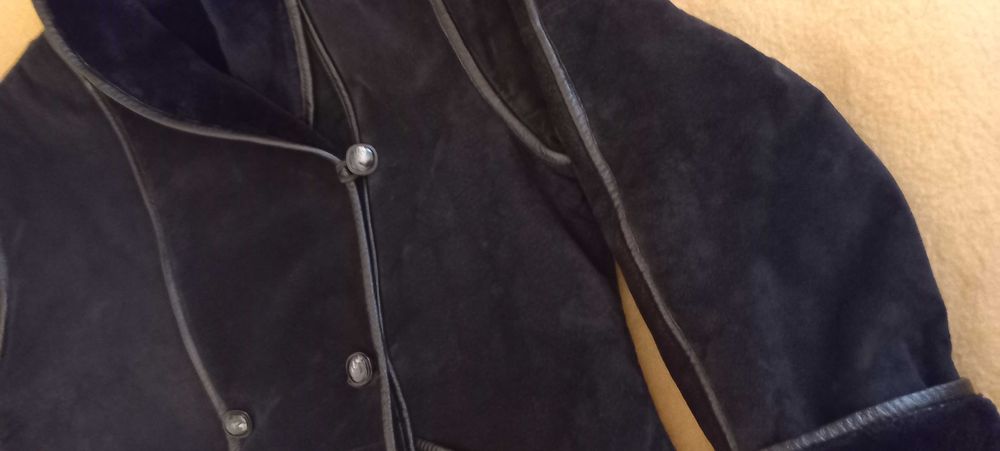 Kożuszek marki C&A z naturalnej skóry zamszowej (ircha)OBNIŻKA CENY