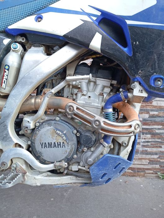 Yamaha YZF 250 matrículada