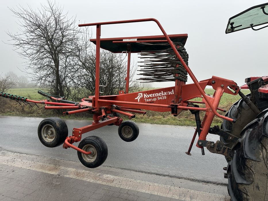 Zgrabiarka karuzelowa kverneland 4m nie (fella,kuhn,sipma samasz lely)