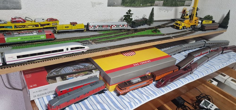 Vendo varios comboios ho novos preços  pelo telefone