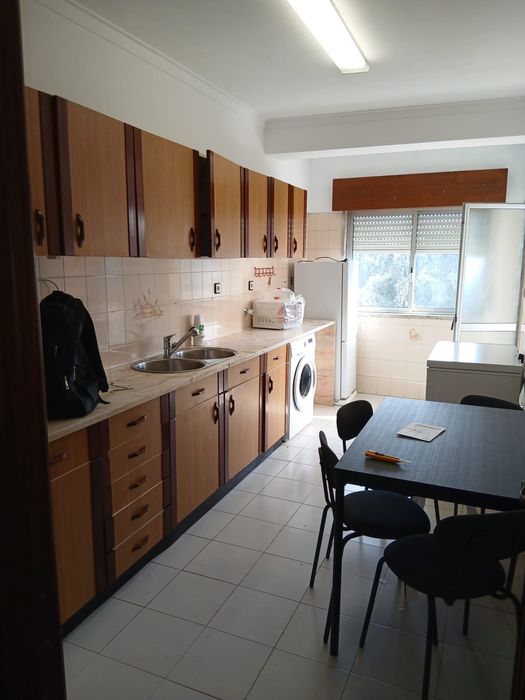 Quarto para arrendamento