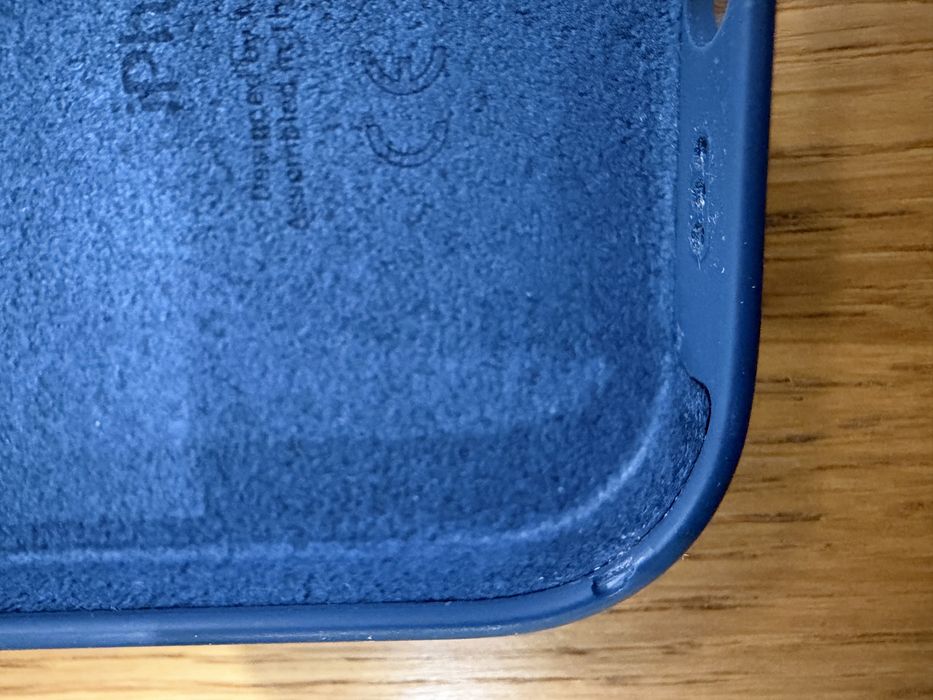 etui IPhone 14 pro