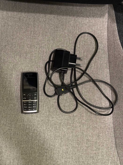 Telefon LG KG130