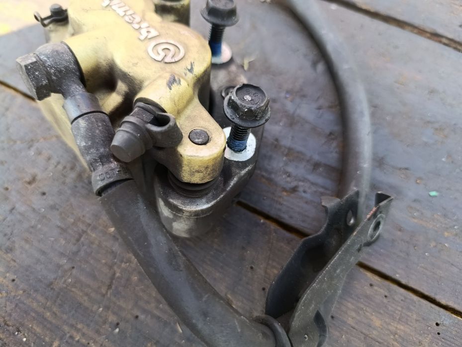 Zacisk hamulcowy Yamaha YZF 125R 08 – 14r przewód hamulcowy klocki
