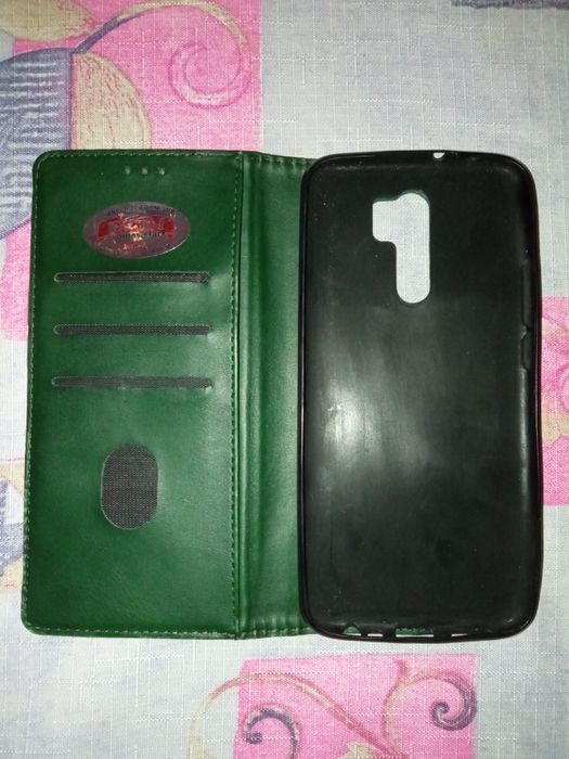 Чехлы, бамперы для смартфонов и планшета.