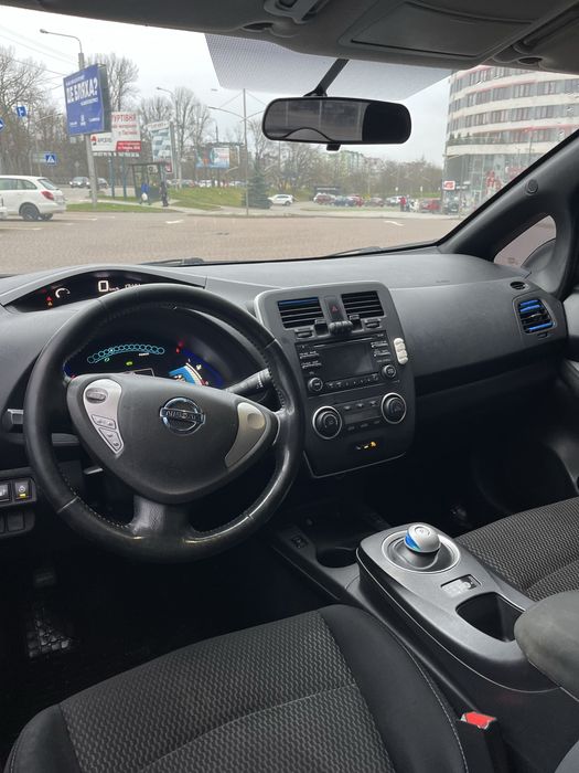 Продам Nisan leaf !