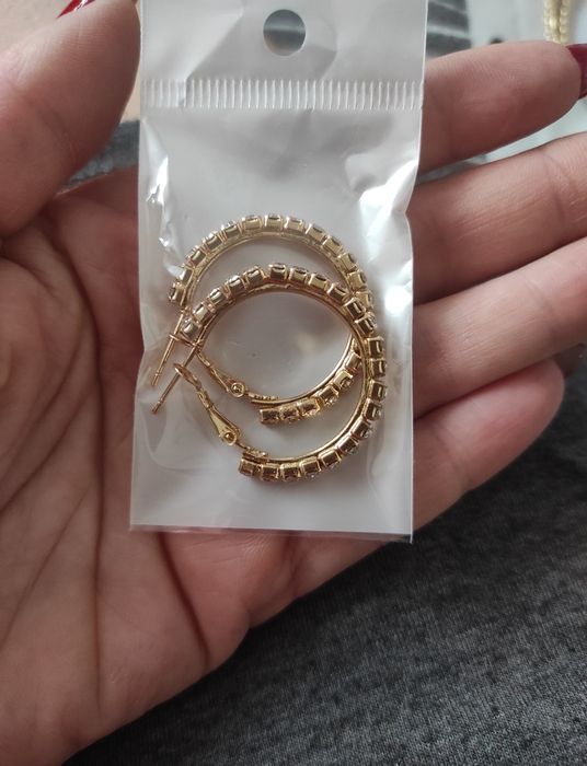 Nowe kolczyki koła pozłacane z diamentami/ cyrkoniami