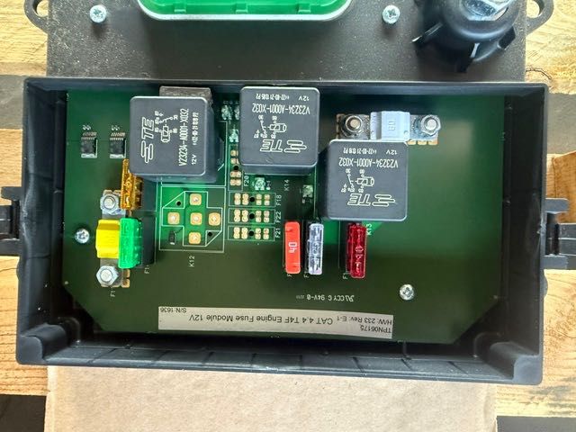 CAT C4.4 ACERT T4F | SCR / DOC EMULATOR sterownik silnika kruszarka przesiewacz