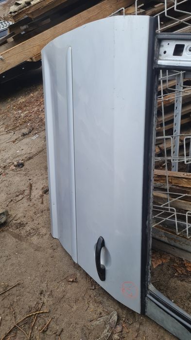 Touran двері передні ліві дверь тоуран VW левая водительская водійська