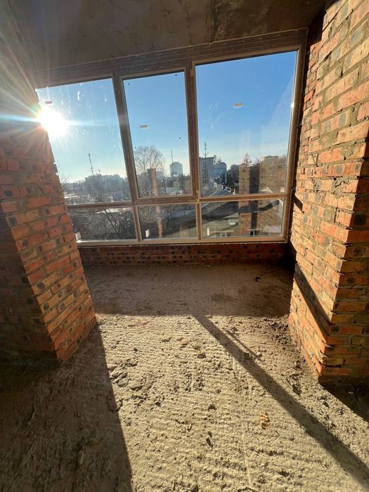 Дуже світла однокімнатна квартира в новобудові