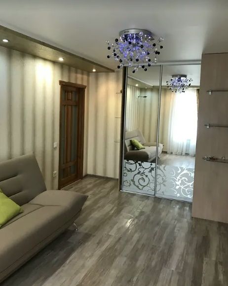 2 кімнатна квартираПарк ШевченкоКімнати роздільні.Цегляний будинокГАЗ.