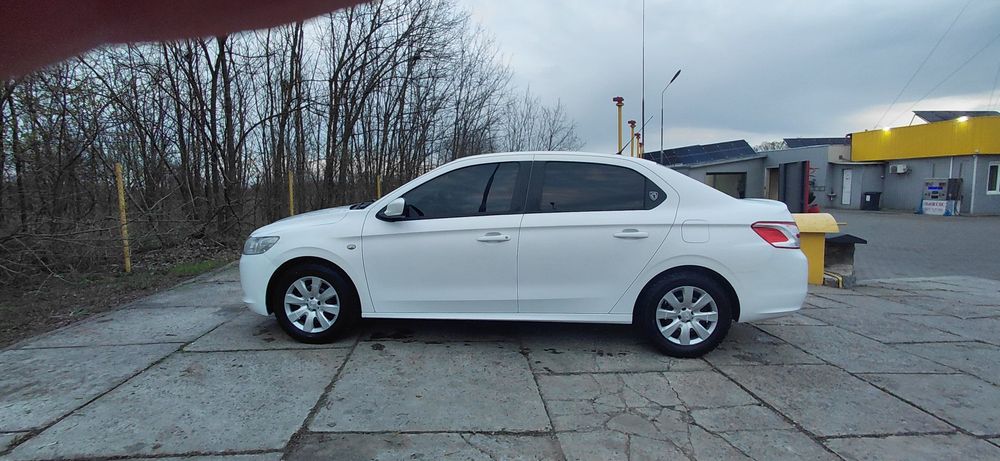 Продам автомобіль,,Peugeot 301 1.2 бензин 2013 рік,,